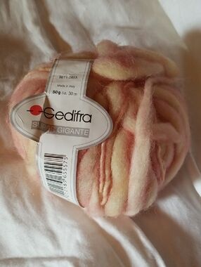 Super Gigante Bulky Yarn - Pink & Cream